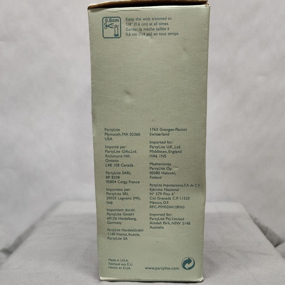 PartyLite C'EST MOI 3" x 7" Octagonal Pillar Candle C07654 Signature Blue Floral - Picture 3 of 7